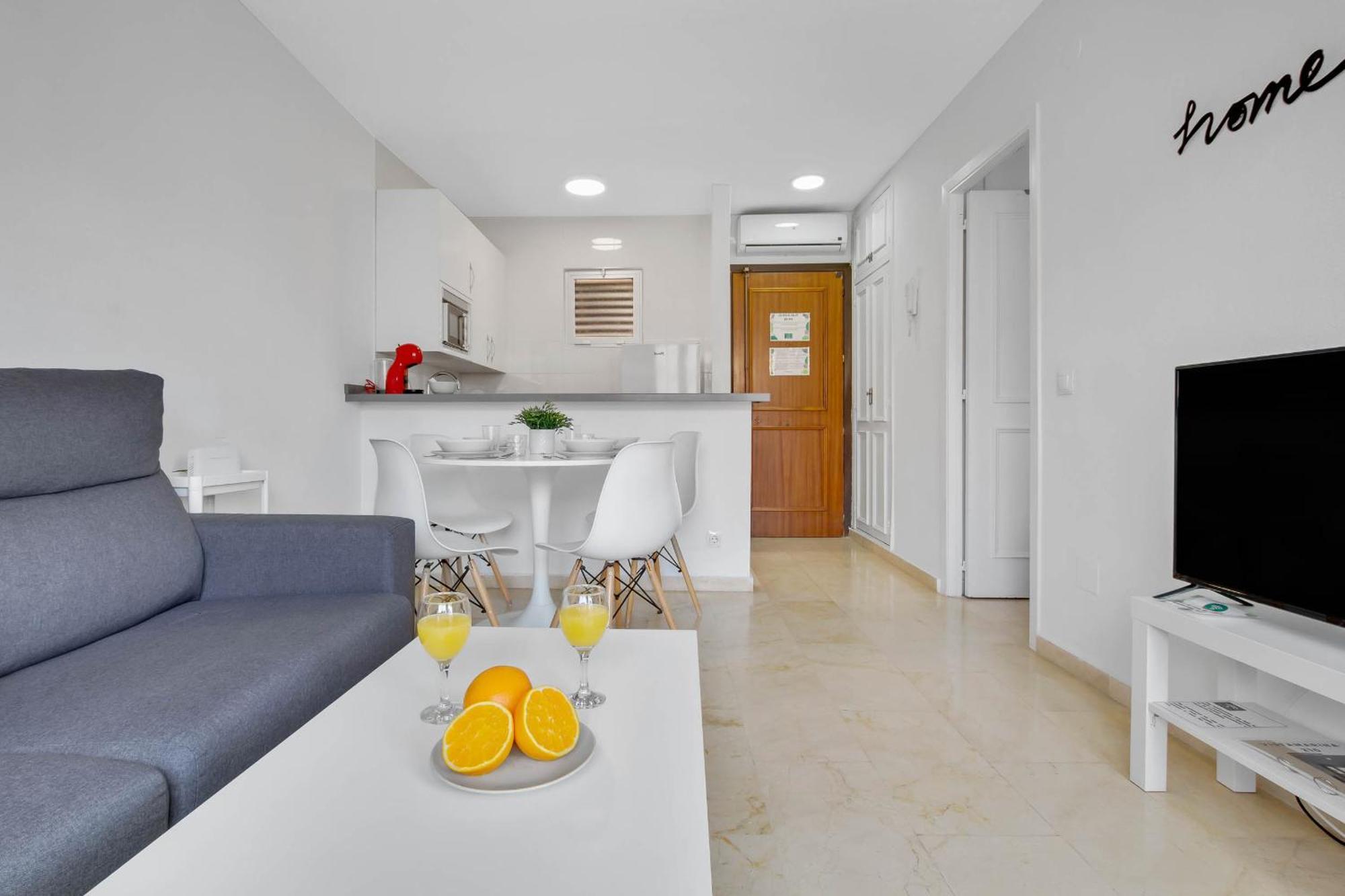 Ferienwohnung Vistamarina B 210 By Ivi Real Estate Torremolinos Exterior foto
