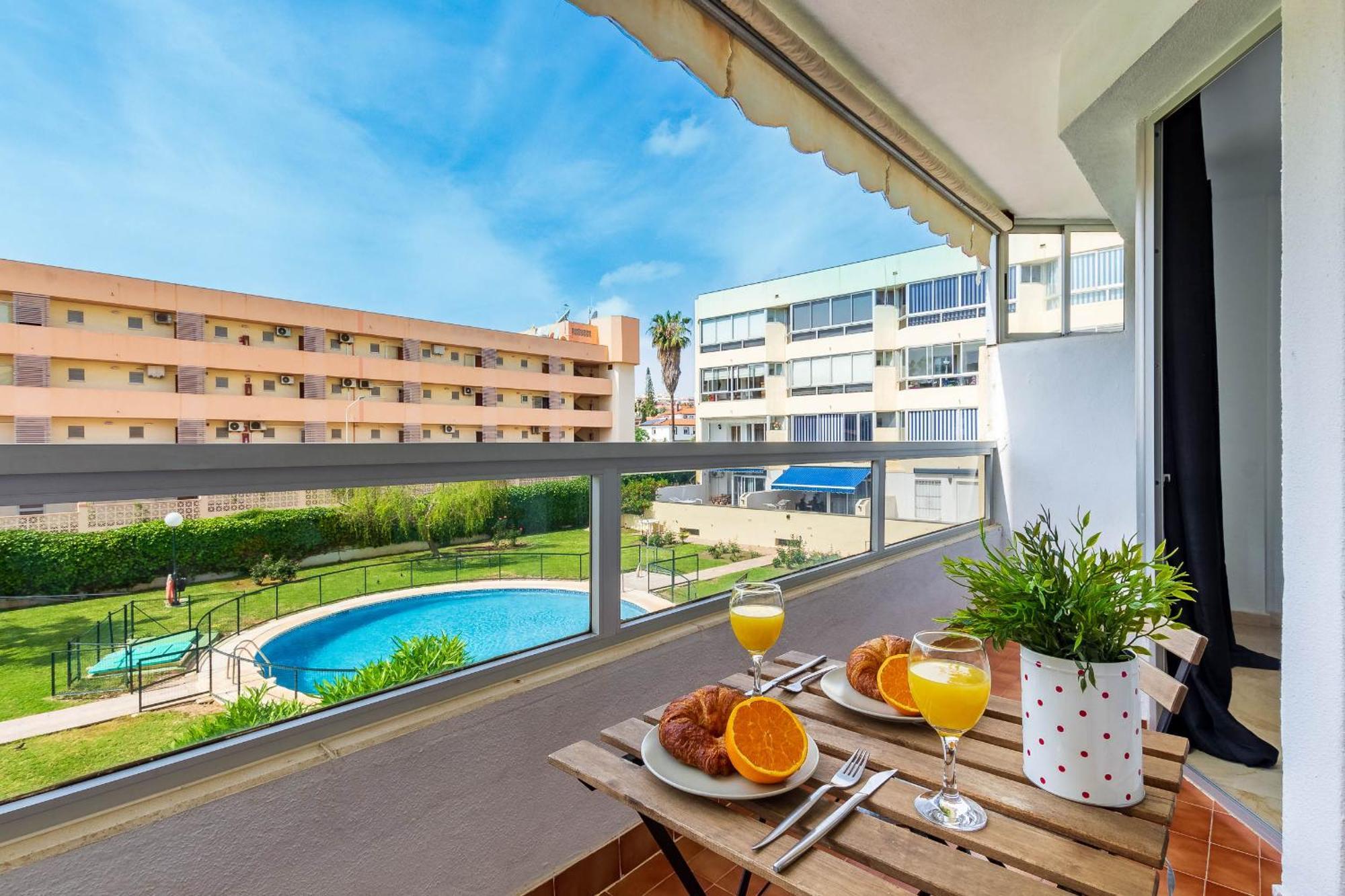 Ferienwohnung Vistamarina B 210 By Ivi Real Estate Torremolinos Exterior foto